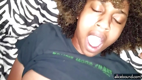 Amateur couple with hairy pussy and a tattooed pussy fucks