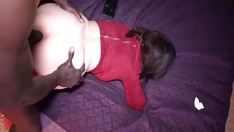 Blonde momma scarlet fucks her black lover with her ass