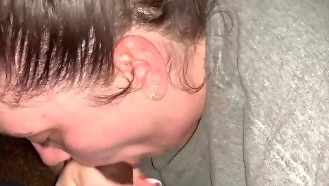 Ebony and brunette fuck in amateur deepthroat threesome 049