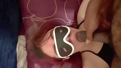 Gorgeous brunette stepsis with a nice body and a juicy mouth