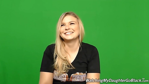 Outdoor sex scene with blonde babe with a nice body