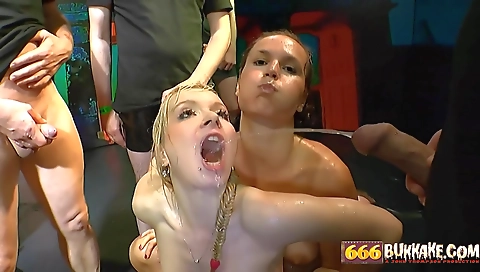 Hot amateur blonde teen sucking and rimming her hairy pussy